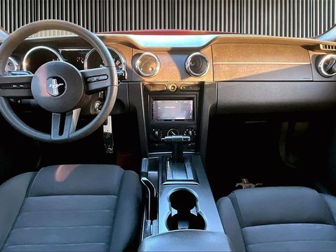 Used 2009 Ford Mustang GT image 16