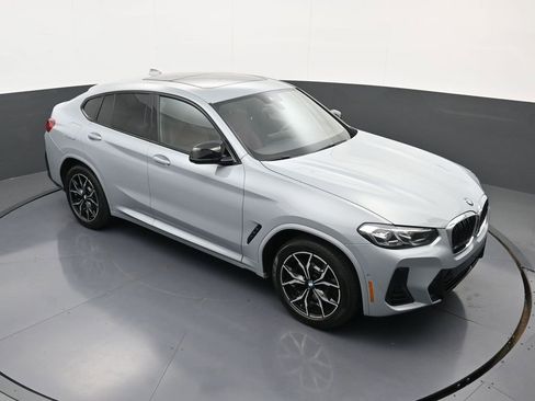 Used 2025 BMW X4 M40i AWD/4WD image 30