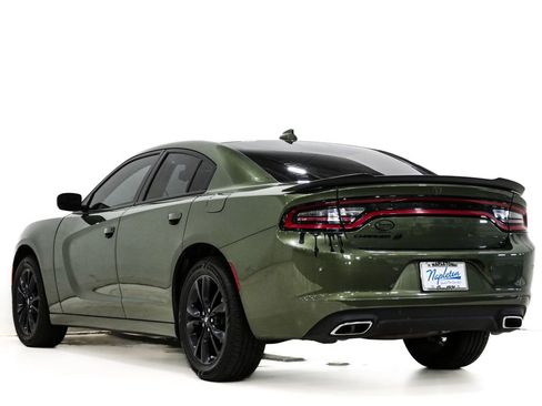 Used 2022 Dodge Charger SXT w/ Blacktop Package AWD/4WD image 9