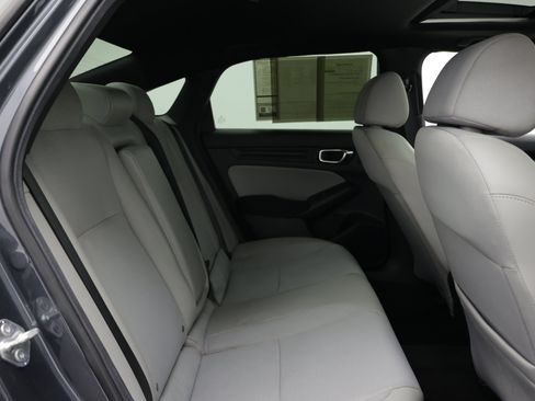 Used 2025 Honda Civic Sport image 36