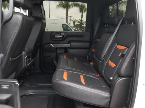 Used 2022 GMC Sierra 2500 AT4 w/ AT4 Premium Plus Package AWD/4WD image 47