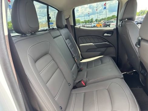 Used 2022 GMC Canyon Denali RWD image 38