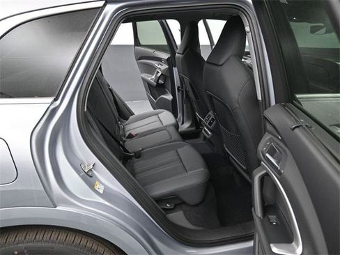 New 2025 Audi Q5 Prestige image 13