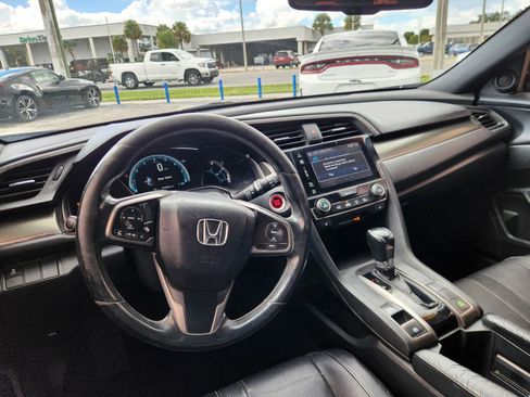 Used 2018 Honda Civic EX-L image 14