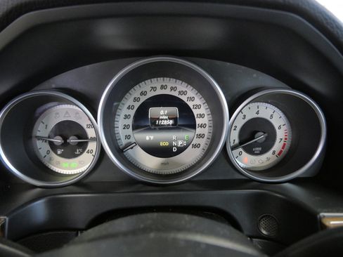 Used 2014 Mercedes-Benz E 350 4MATIC Sedan image 19