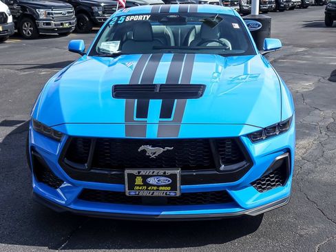 Used 2025 Ford Mustang GT Premium w/ GT Performance Package RWD image 4