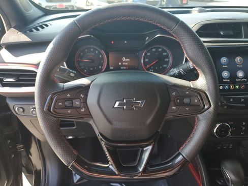 Used 2022 Chevrolet TrailBlazer RS w/ Technology Package image 29
