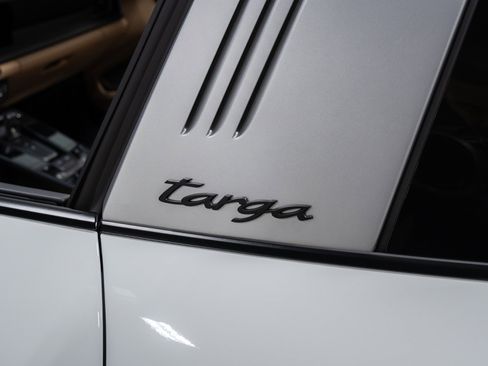 Used 2024 Porsche 911 Targa 4 GTS image 30