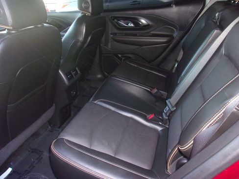 Used 2022 GMC Terrain AT4 w/ Tech Package image 7