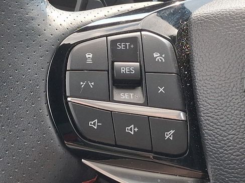 Used 2025 Ford Explorer ST AWD/4WD image 23