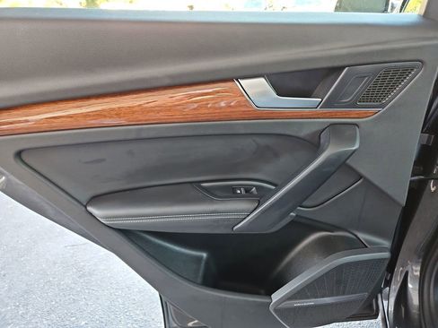 Used 2023 Audi Q5 2.0T Premium Plus w/ Premium Plus Package image 30