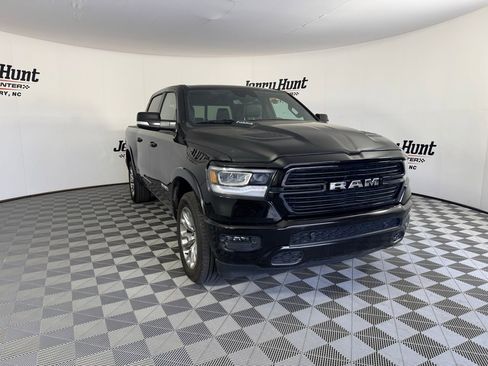 Used 2022 RAM 1500 Laramie w/ Sport Appearance Package image 7