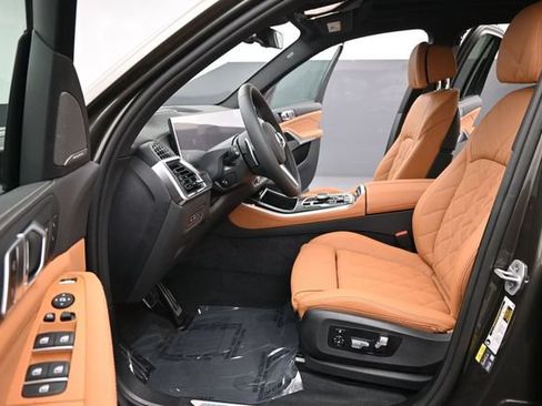 New 2026 BMW X5 xDrive50e w/ M Sport Package AWD/4WD image 16