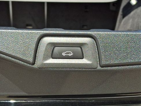 Used 2026 BMW X5 xDrive40i w/ Climate Comfort Package image 30