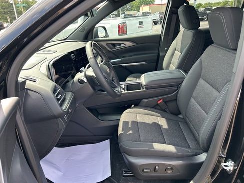 New 2026 Chevrolet Traverse LT w/ Enhanced Driving Package image 10