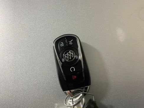 Used 2017 Buick Envision Preferred FWD image 40