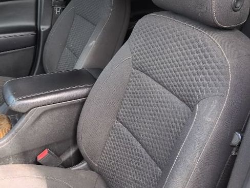 Used 2017 GMC Acadia SLE FWD image 12