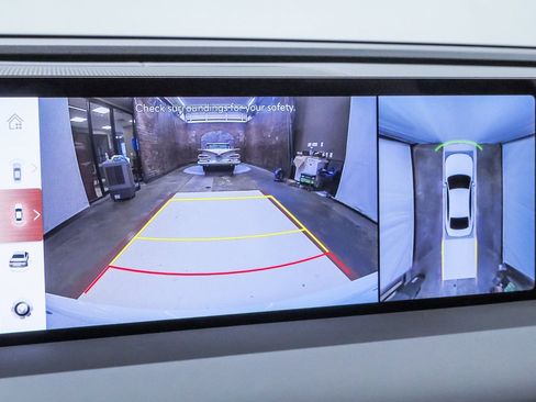 Certified 2025 Genesis G80 2.5T Sport Prestige image 21