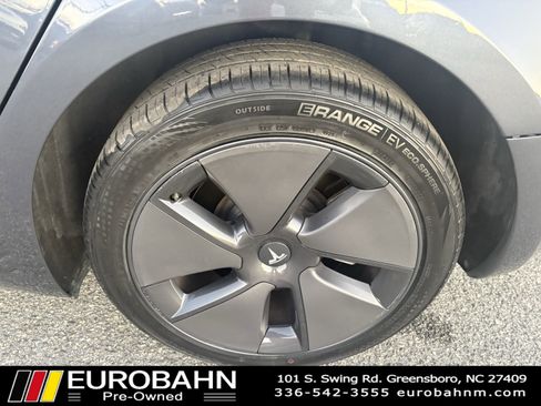 Used 2023 Tesla Model 3 Standard Range image 32