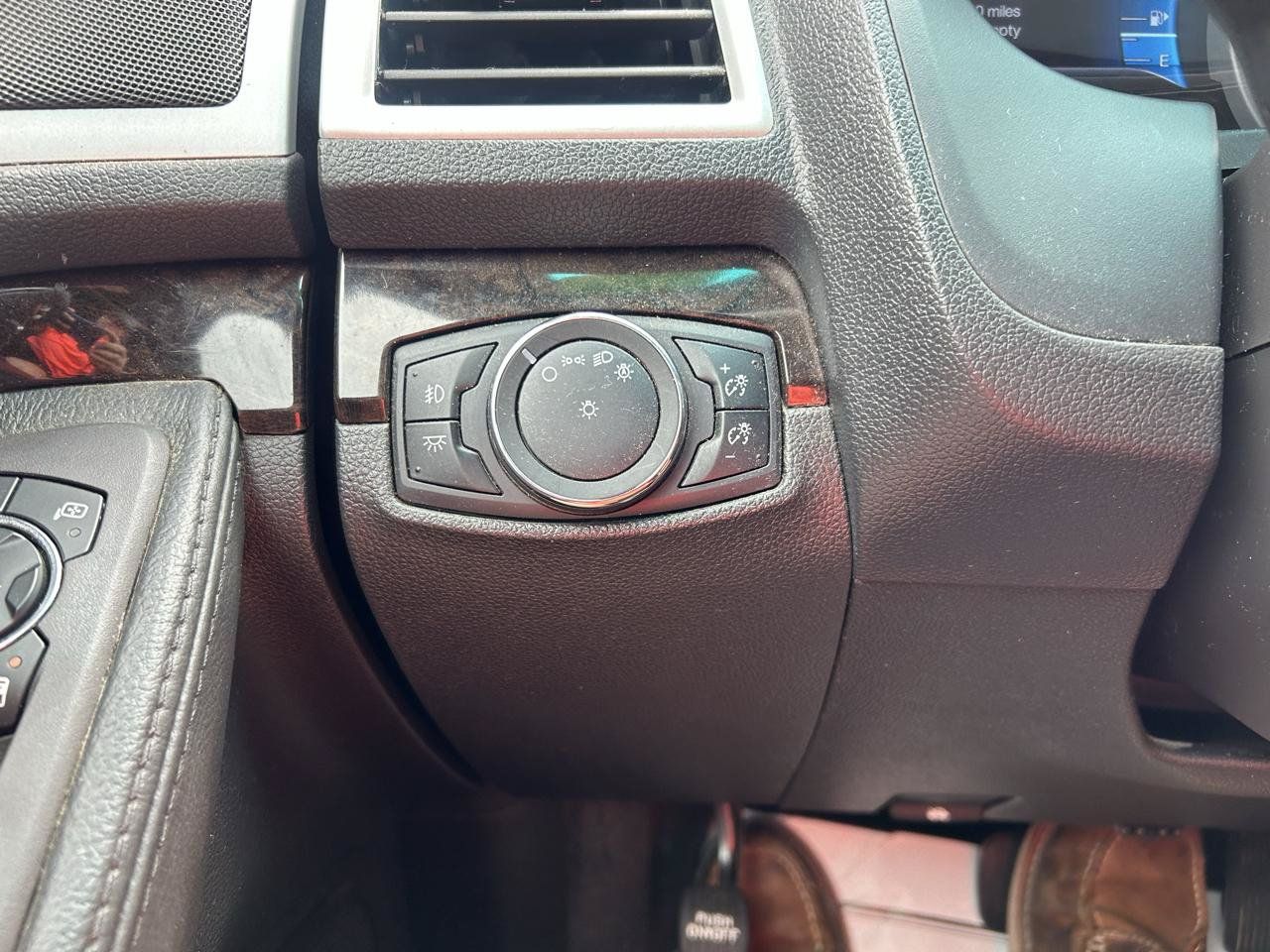 Used 2014 Ford Explorer Limited FWD image 25