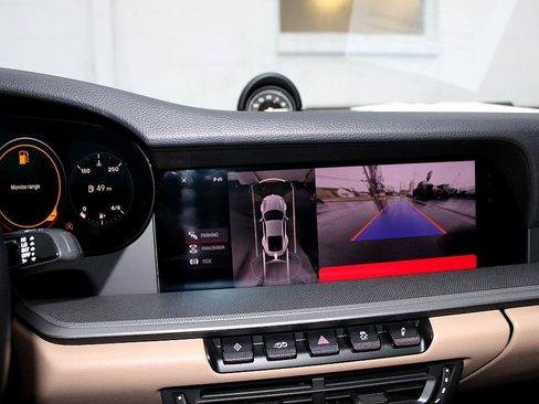 Used 2021 Porsche 911 Carrera S image 33