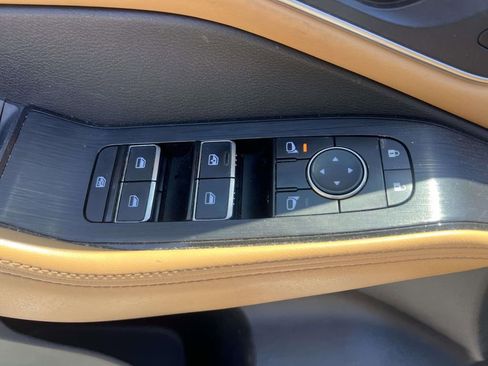 Used 2023 Nissan Rogue Platinum w/ Platinum Premium Package AWD/4WD image 18