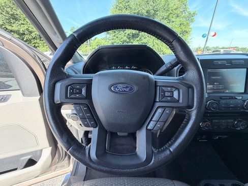Used 2015 Ford F150 XLT w/ Equipment Group 302A Luxury RWD image 12