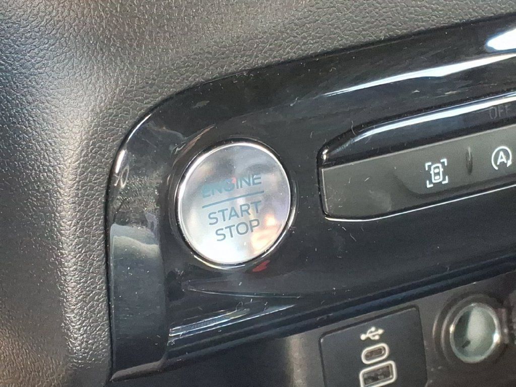 Used 2024 Ford Escape ST-Line w/ Tech Pack #1 AWD/4WD image 22