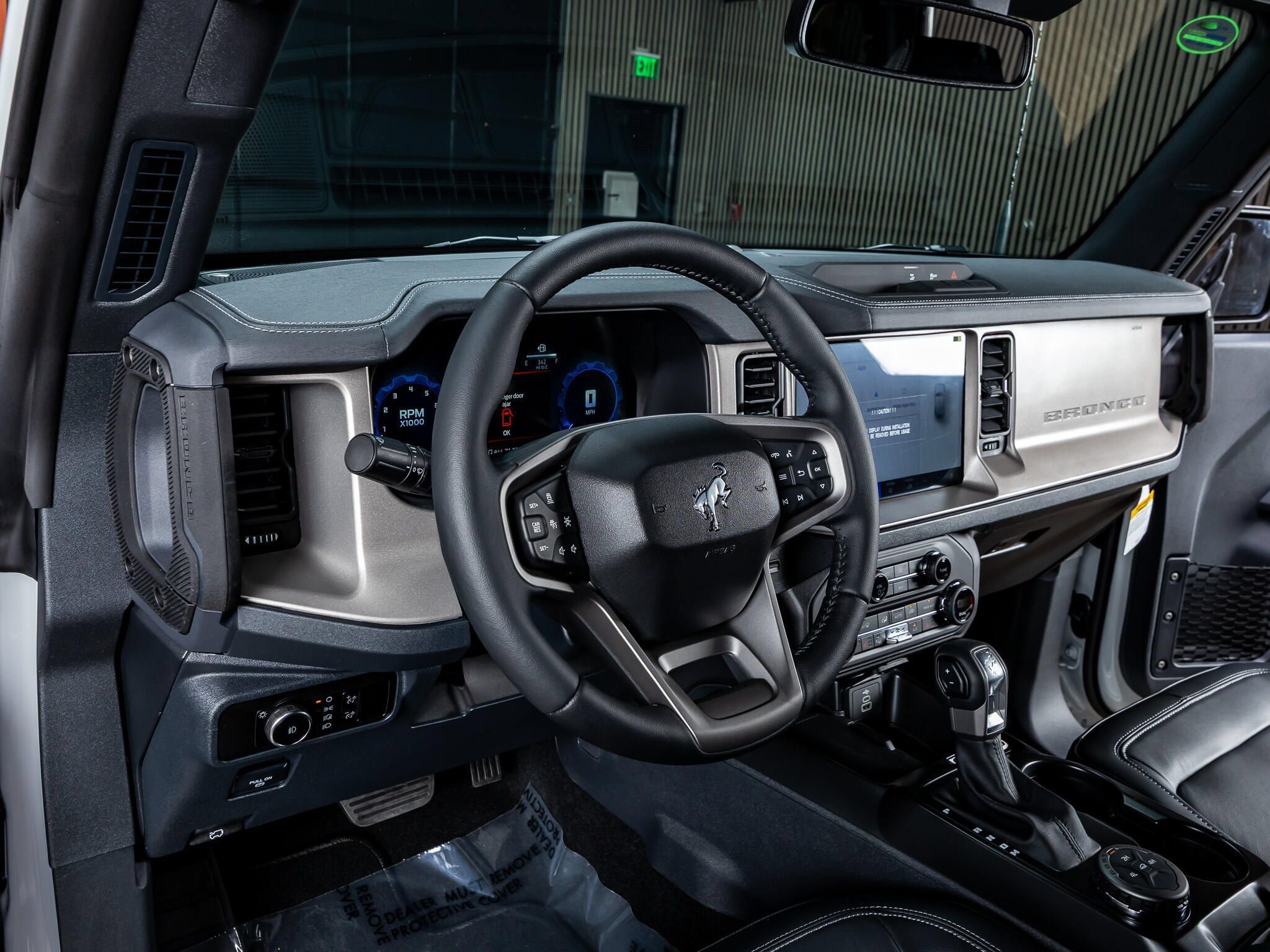 Used 2026 Ford Bronco Outer Banks AWD/4WD image 14