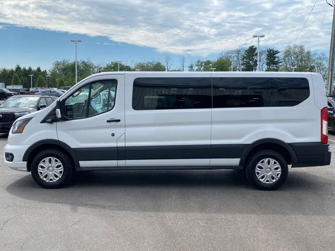 Used 2023 Ford Transit 350 XLT RWD image 4