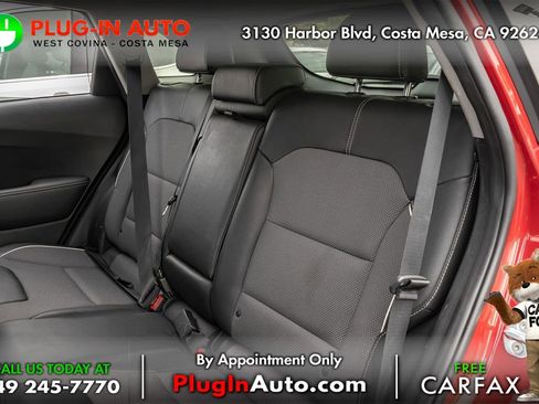 Used 2022 Kia Niro EX image 9