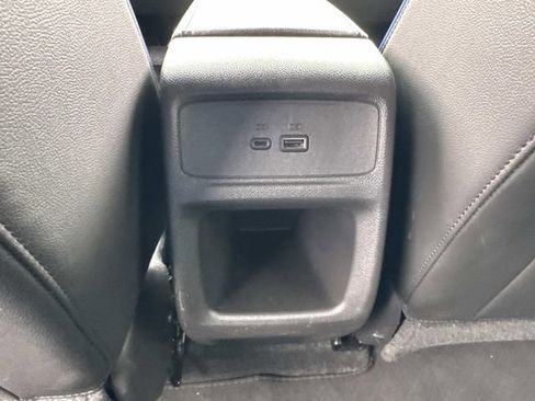 Used 2025 Buick Envista Sport Touring w/ Convenience I Package FWD image 16