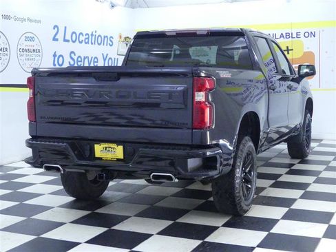 Used 2022 Chevrolet Silverado 1500 Custom Trail Boss w/ LPO, Dark Essentials Package image 7