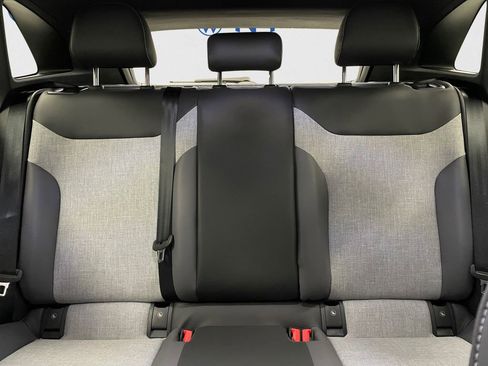 New 2025 Volkswagen ID.4 Pro image 11