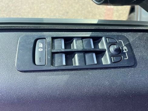 Used 2022 Land Rover Discovery Sport SE R-Dynamic AWD/4WD image 15