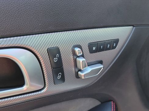 Used 2017 Mercedes-Benz SLC 43 AMG image 11