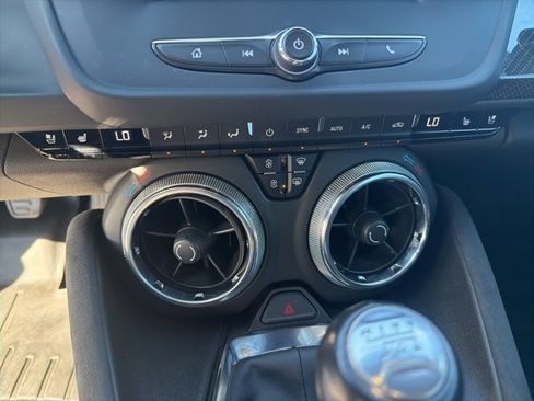 Used 2023 Chevrolet Camaro LT image 9