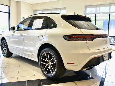 Used 2024 Porsche Macan AWD/4WD image 4
