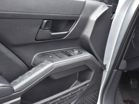 Used 2024 Toyota Tacoma SR image 24