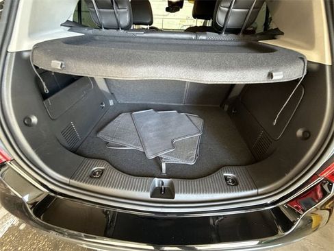 Used 2022 Buick Encore Preferred w/ Safety Package II image 54