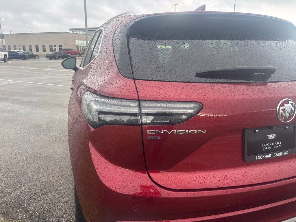 Used 2023 Buick Envision Avenir AWD/4WD image 11