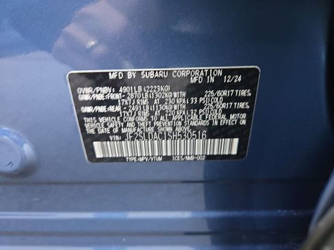 Certified 2025 Subaru Forester image 29