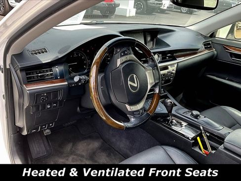 Used 2015 Lexus ES 350 w/ Premium Package image 4