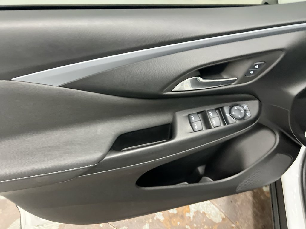 Used 2024 Buick Envista Preferred w/ Convenience I Package FWD image 20