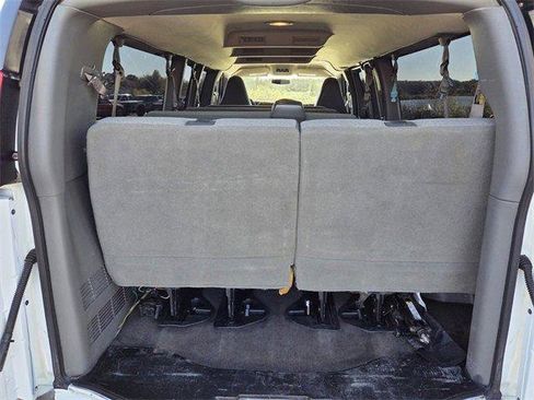 Used 2017 Chevrolet Express 3500 LT w/ LT Preferred Equipment Group image 10