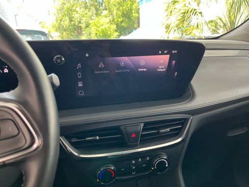 Used 2025 Buick Encore GX Preferred image 17