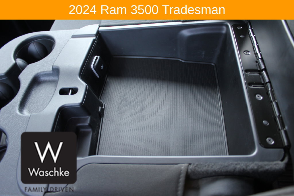 Used 2024 RAM 3500 Tradesman w/ Snow Chief Group AWD/4WD image 29