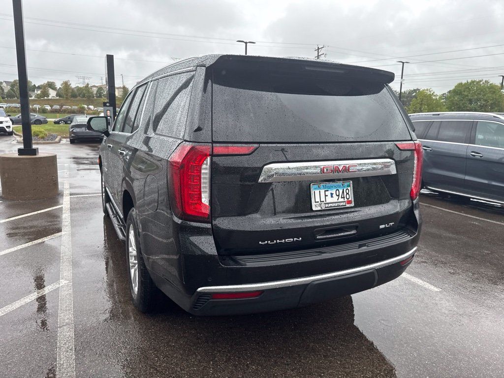 Used 2023 GMC Yukon SLT w/ SLT Luxury Package AWD/4WD image 9