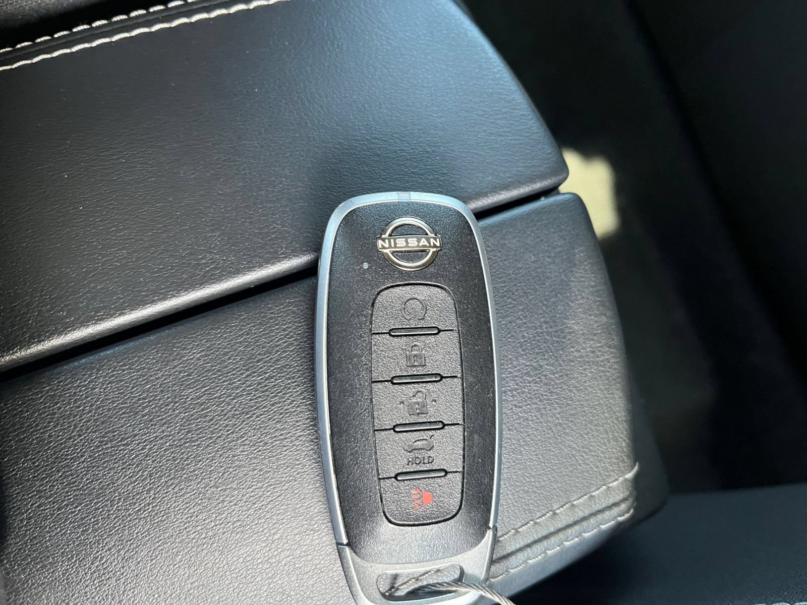 Used 2025 Nissan Rogue SV AWD/4WD image 26