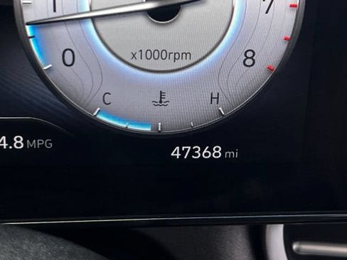 Used 2022 Hyundai Elantra Limited FWD image 22